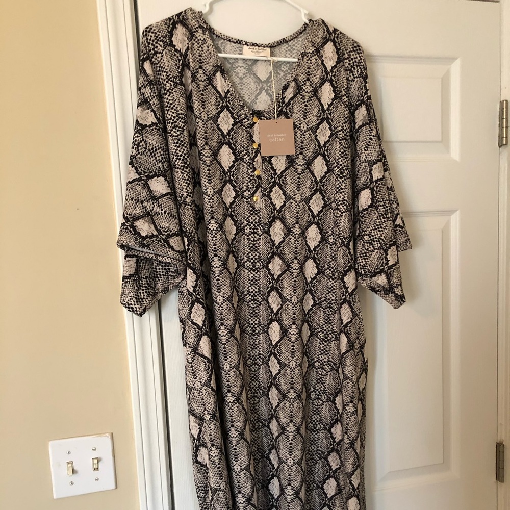 Dwell and Slumber Snakeskin Caftan XL/XXL NWT